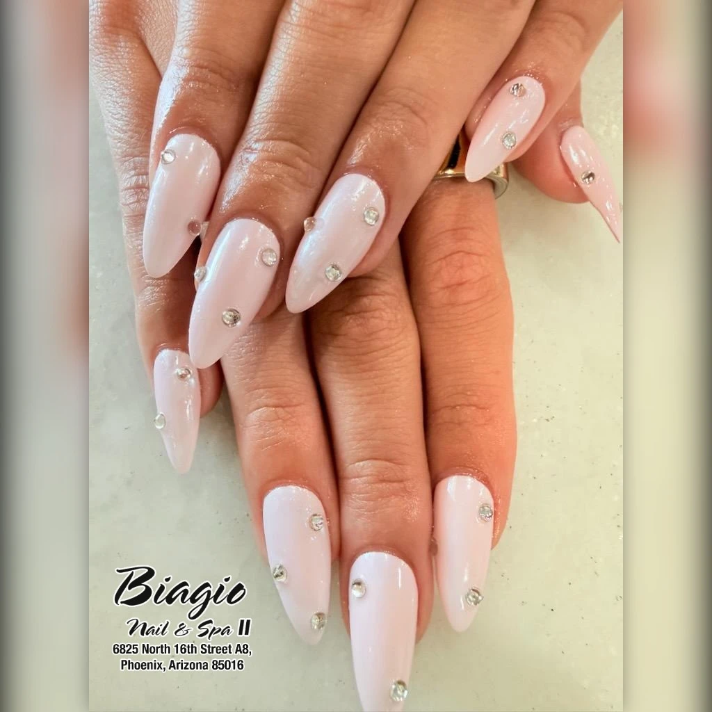 nail
